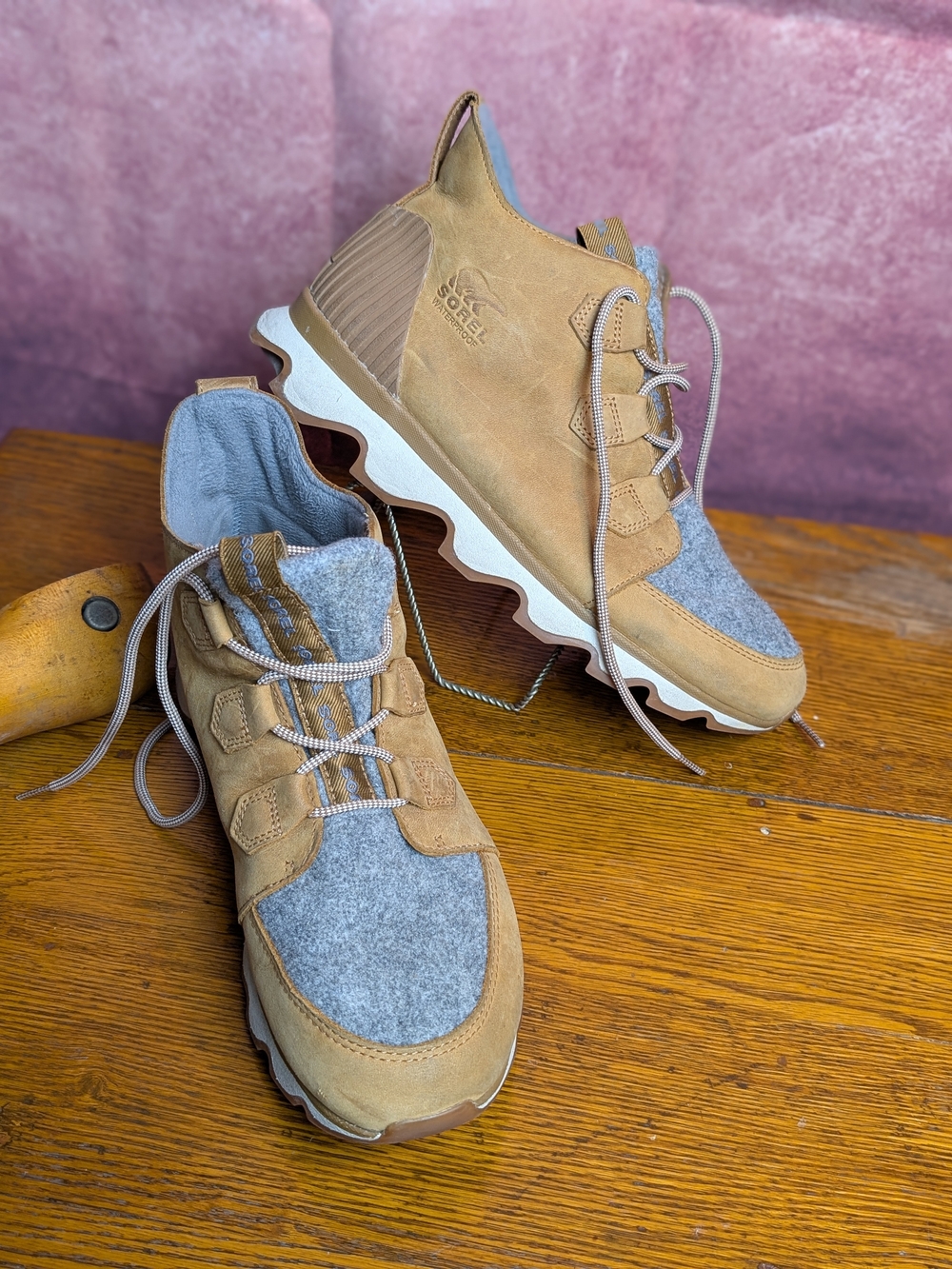 SOREL Kinetic Short Waterproof Boots Women’s 12 Camel Brown Gray Felt